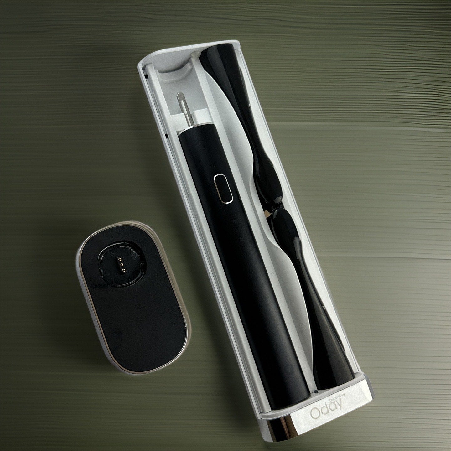 Vantablack Sonic Electric Toothbrush With UV Case - Oday by HARUN